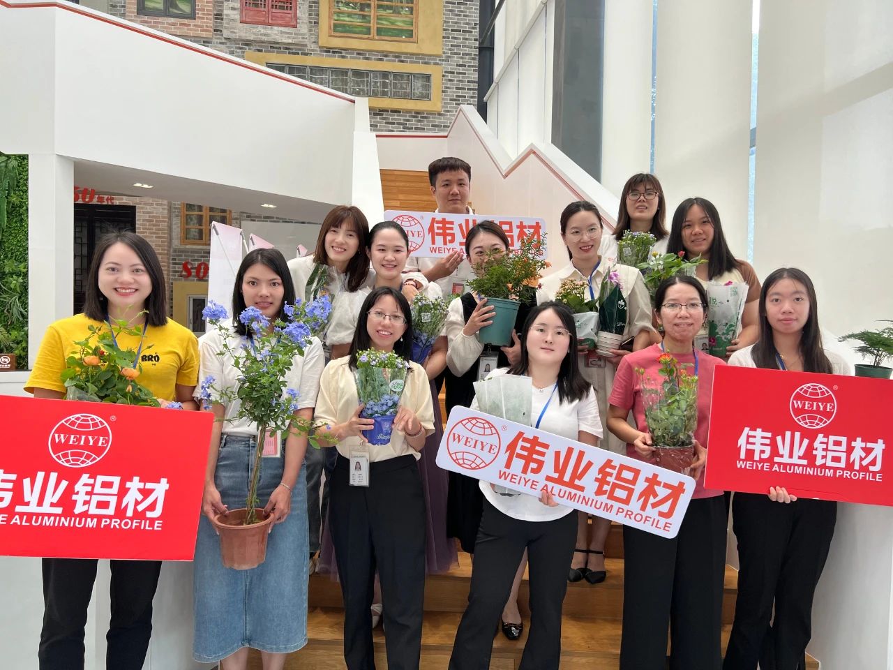 以爱浇灌，礼赠母亲 | long8唯一铝材感恩母亲节职工活动圆满举办